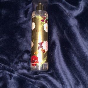 Dahlia bath and body works perfume 8 fl oz/ 236ml